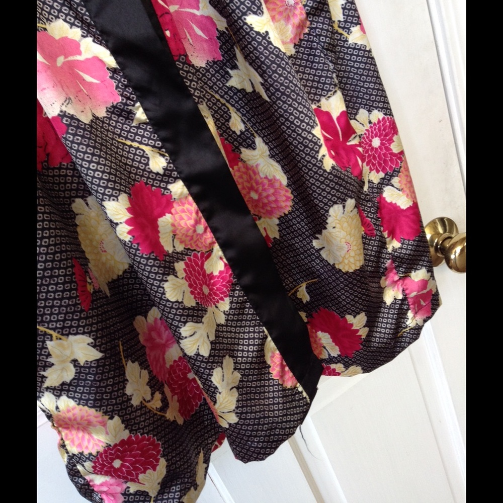 Sante Floral Robe - Picture 5 of 6